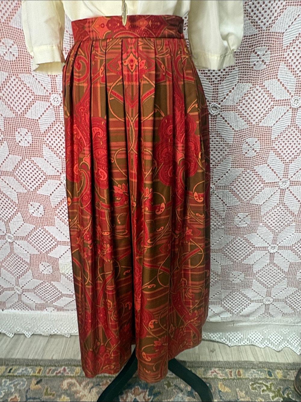 Vintage Alfred Sung 100% Silk Pleated Midi Skirt Size 6